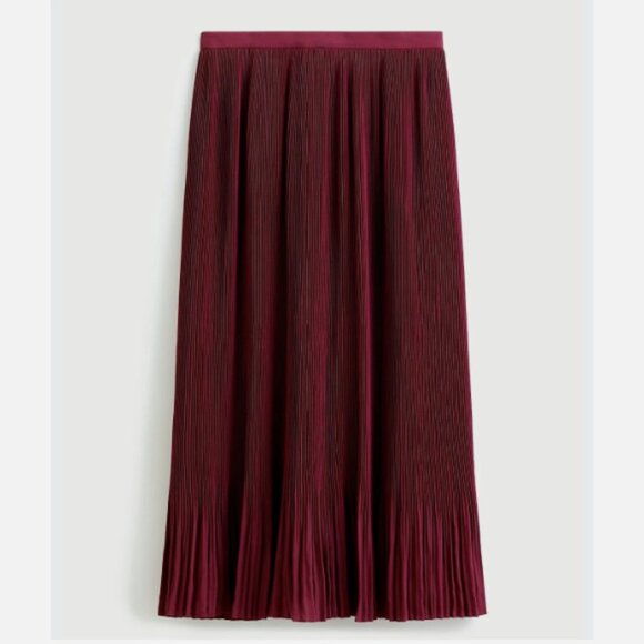 J. Crew Dresses & Skirts - J.Crew Burgundy Straight Pleat Skirt